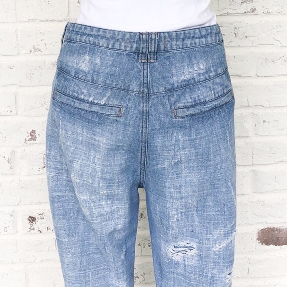 FREE PEOPLE Distressed Jeans- size 29 - Picture 2 of 7